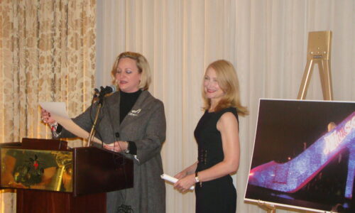 Krewe of Muses member bestows on actress Patricia Clarkson the Honorary EveryMuse designation.